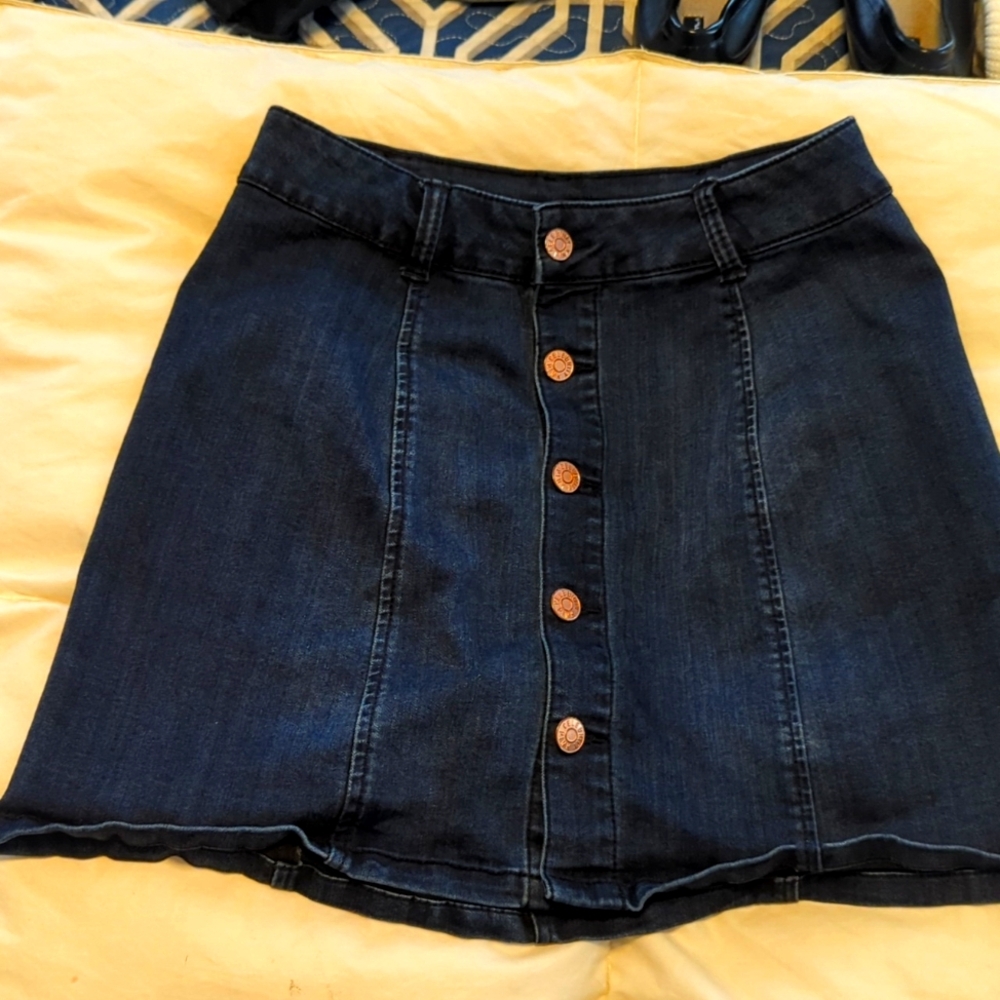 Celebrity Ink button up, Mini Jeans Skirt, Sz 3/26